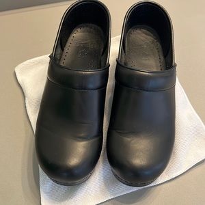 Dansko Women's Professional Shoe, black cabrio, 39 M EU / 8.5-9 B(M) US